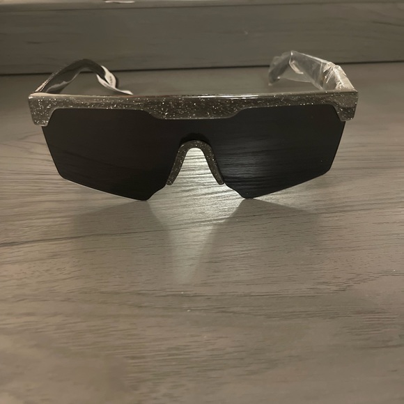 Free people supernova polarized sunglasses - Picture 6 of 8